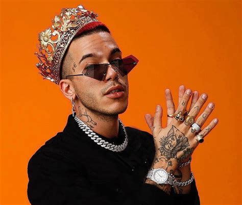 Sfera Ebbasta, c'è limite anche alla provocazione: il rapper che 